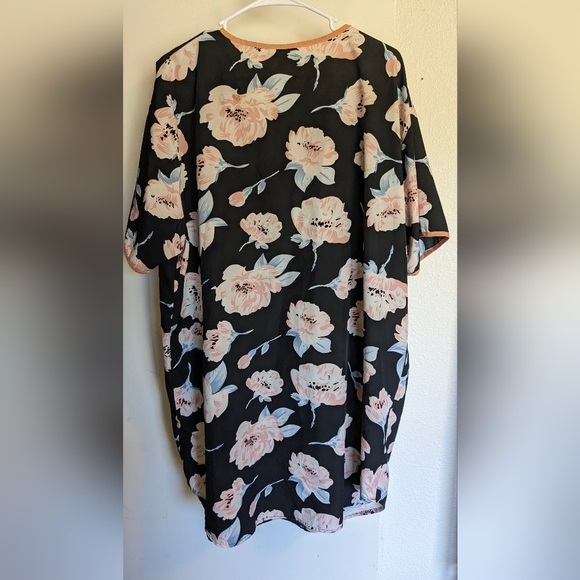 Goldcoast dress / mumuuu 2x black with flowers in excellent condition - Picture 2 of 4